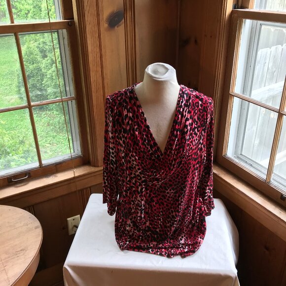 DANA BUCHMAN red leopard print top, size 1X. - Picture 2 of 6